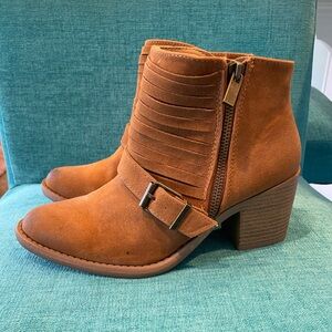 New Qupid Boots size 6